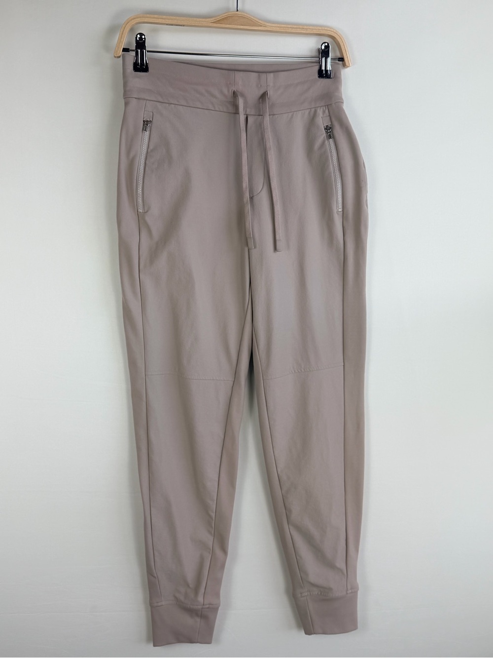 Athleta Women’s Size 2 Beige Taupe Jogger Pants Zip Pockets Drawstring